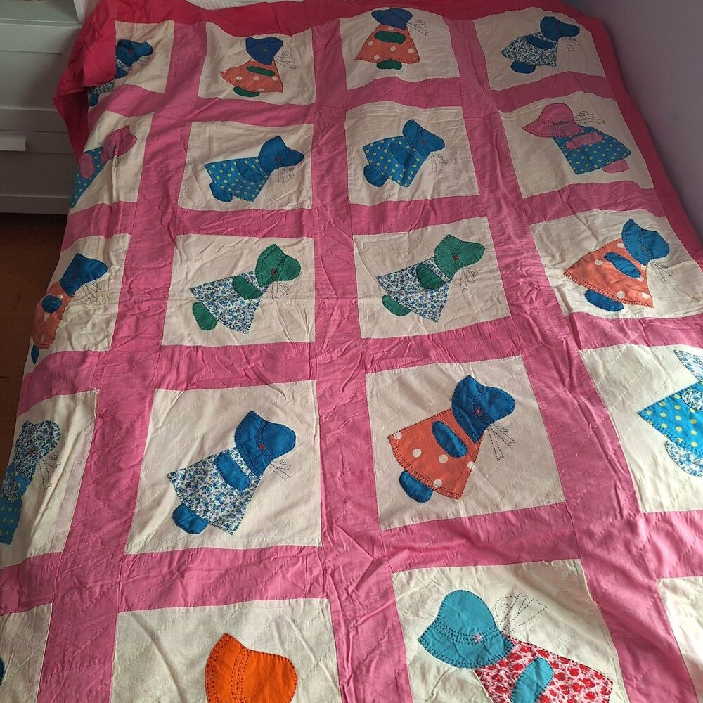 Vintage Sunbonnet Sue Pink And White Coverlet- Appliqué Quilt 60x74 Minor Flaws